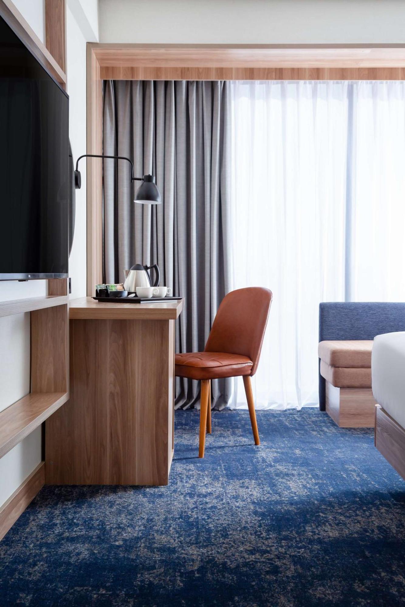 Hilton Garden Inn Самарканд Экстерьер фото