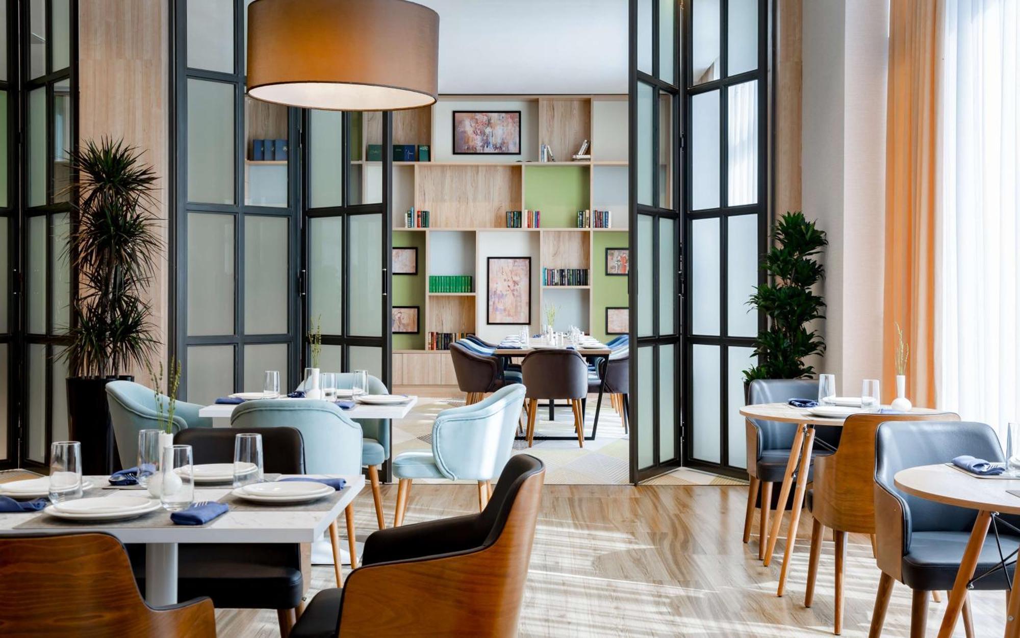 Hilton Garden Inn Самарканд Экстерьер фото
