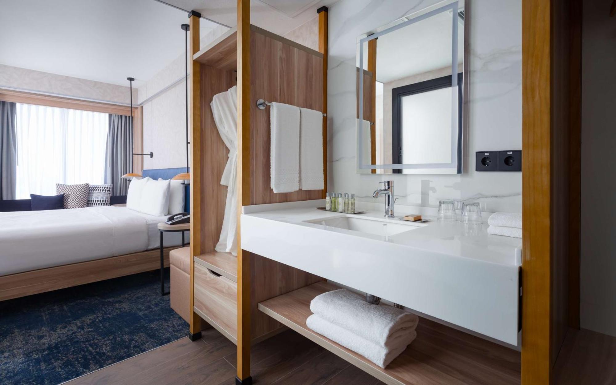 Hilton Garden Inn Самарканд Экстерьер фото